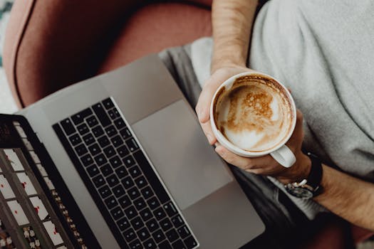 freelancer enjoying a coffee break